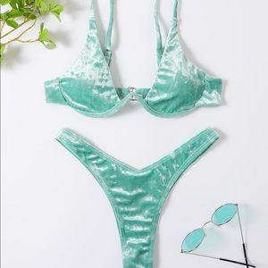 Velvet underwire high leg bikini